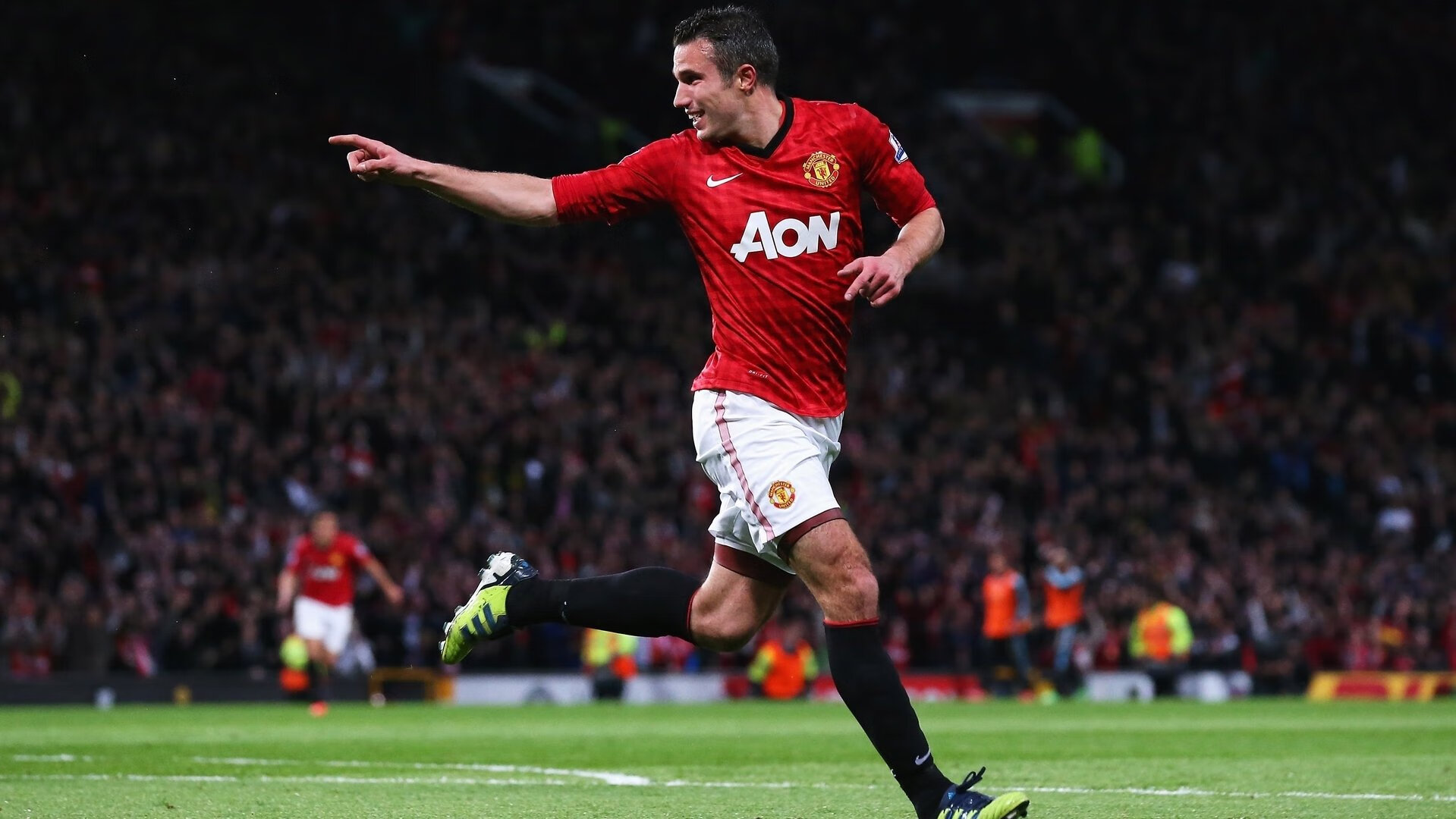 中澳混合泳对决 千分之一秒定胜负，澳大利亚男女混合泳接力