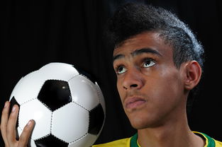 爱游戏在线娱乐官网-校园足球缺乏横向联赛结构支撑，我国校园足球训练存在的问题